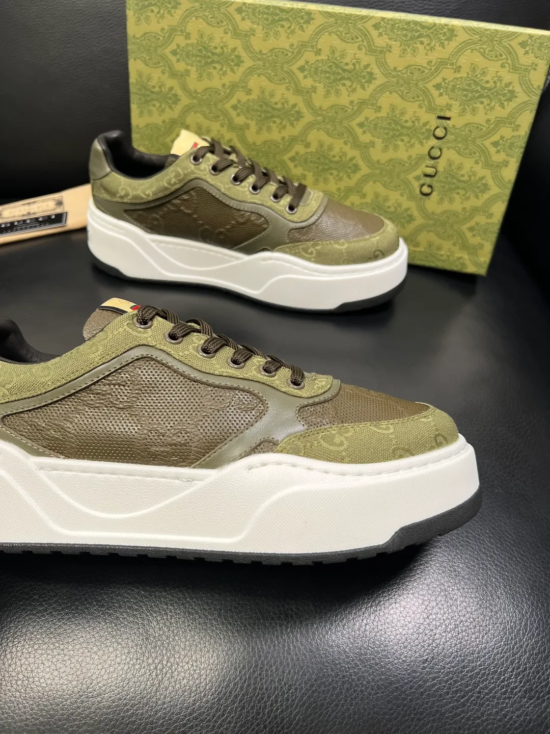 Men's shoes 💰840 Gucci high quality top crafts Gucci counter new original factory configuration, imported cowhide fabric from Italy, imported cowhide lining, breathable and comfortable, sole: original factory special supply original sole super comfortable, original factory and single goods, welcome to compare, code number 38-44 (customized 45 46)